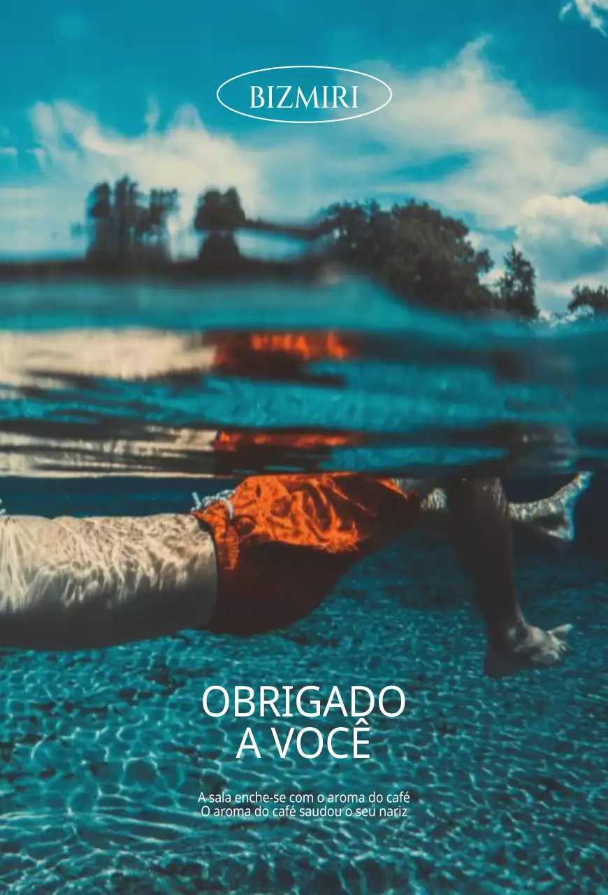 Promover o seu café com uma fotografia sua na água em fato de banho vermelho