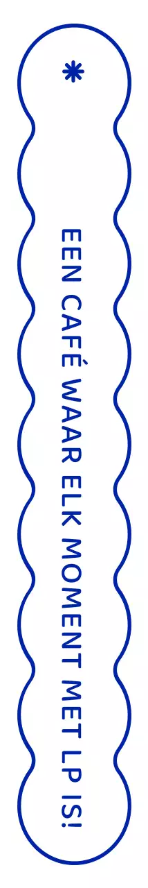 Eenvoudige, strakke wolkenvormen in marineblauw gecombineerd met emotionele tekst voor een stijlvol café