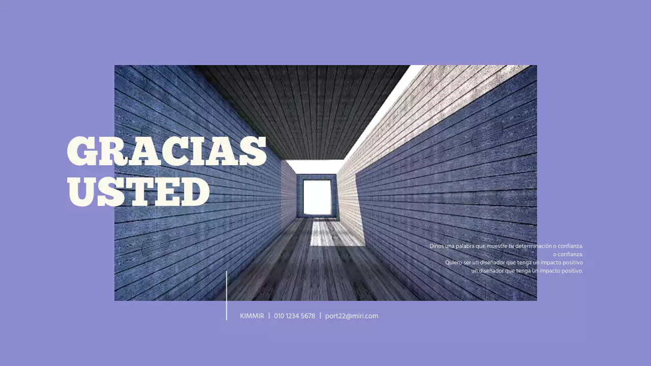 Un portafolio limpio, malva y beige para la preparación laboral de un universitario