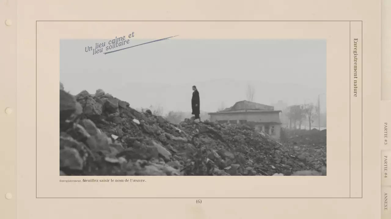 Un livre photo rétro beige, d'inspiration vintage.