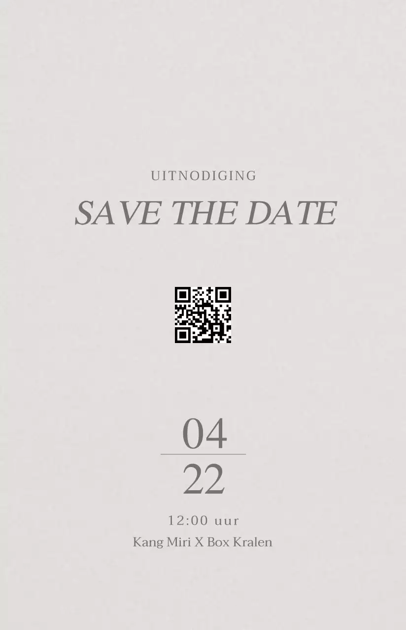 Een uitnodiging in fotokaartstijl met een rustgevende zwart-wit trouwfoto als hoogtepunt