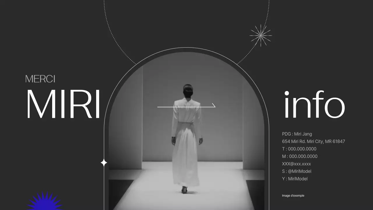 Portfolio avec des lignes simples aux accents violets sur fond noir