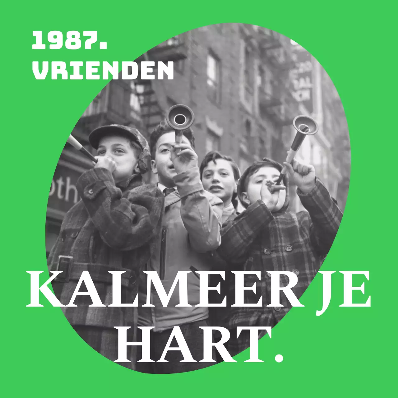 Sentimentele koopwaar met kaders in verschillende vormen in blauw, groen en zwart, en zwart-witfoto's