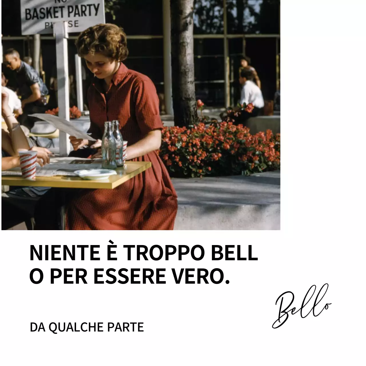 Merchandising semplice con testo nero e foto d'epoca