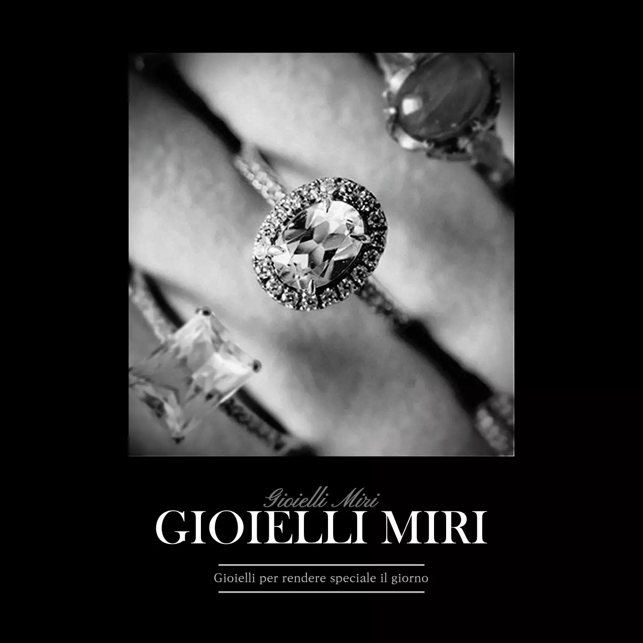 Anelli di una gioielleria dall'atmosfera lussuosa e in bianco e nero