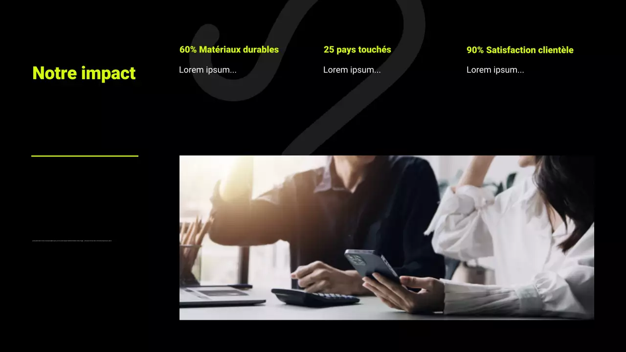 Présentation du catalogue de produits en noir et néon