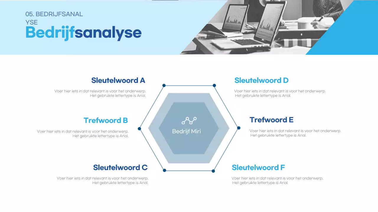 Lichtblauw Modern Zakelijk beschrijving
