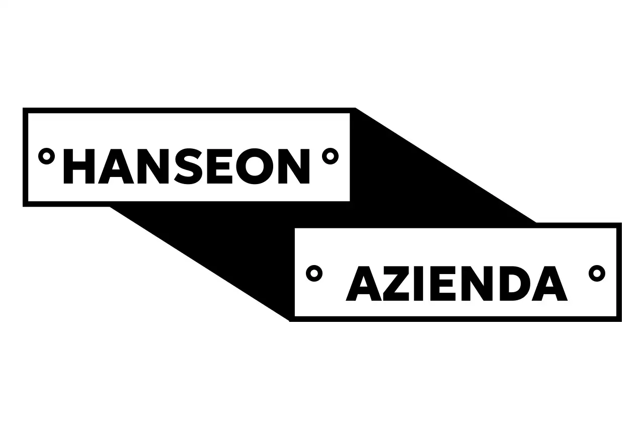 Scritta logo semplice nera