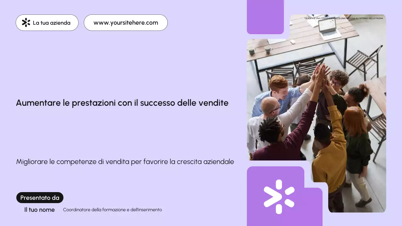 presentazione aziendale moderna di colore viola