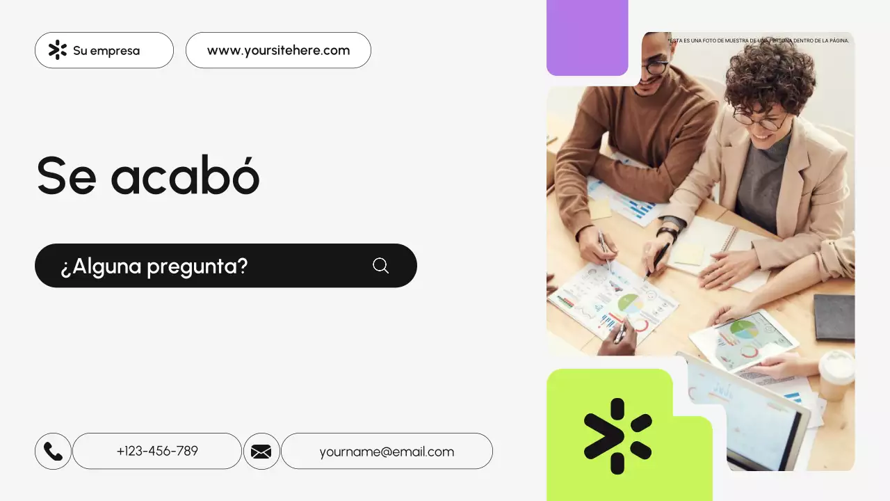 presentación de empresa moderna de color púrpura