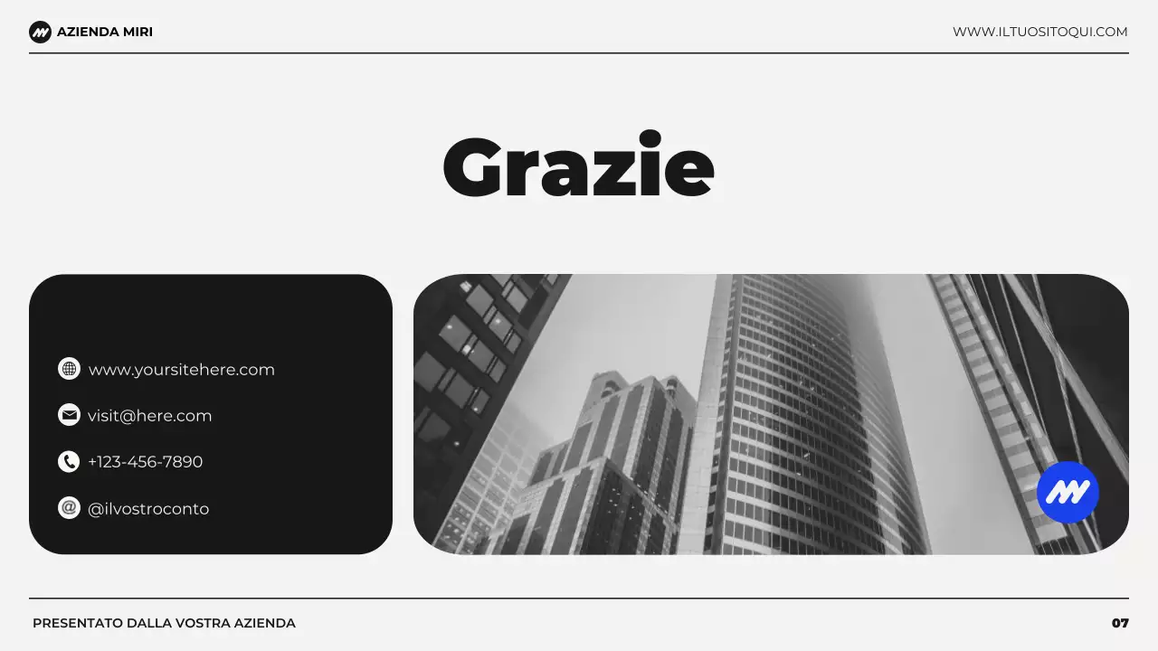 presentazione di pianificazione finanziaria di bilancio moderno nero e blu