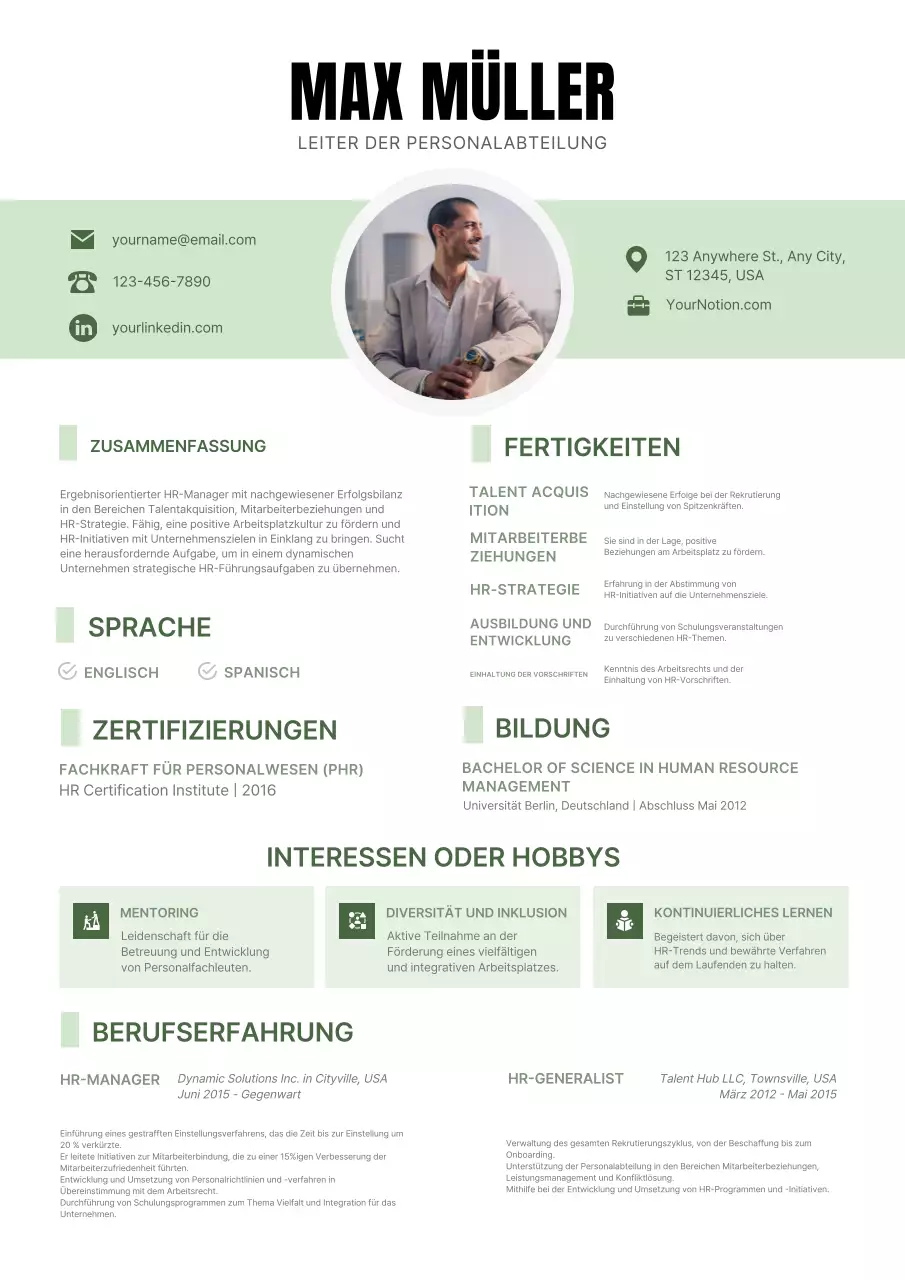 Grün Einfach Modern Elegant Human Resources Manager Lebenslauf