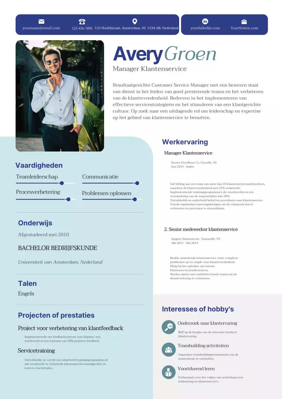 Blauw Eenvoudig Modern Elegant Klant Servicemanager CV