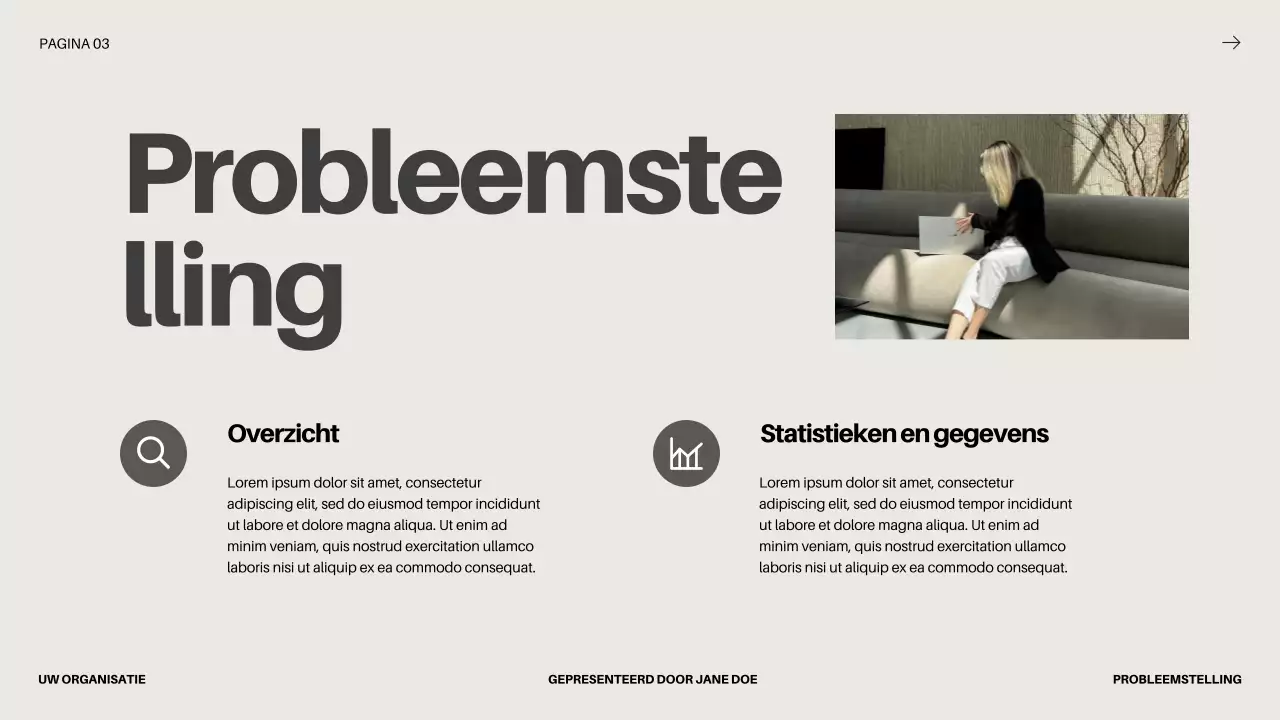 Black Bold Business Startup Pitch Deck Voorstel