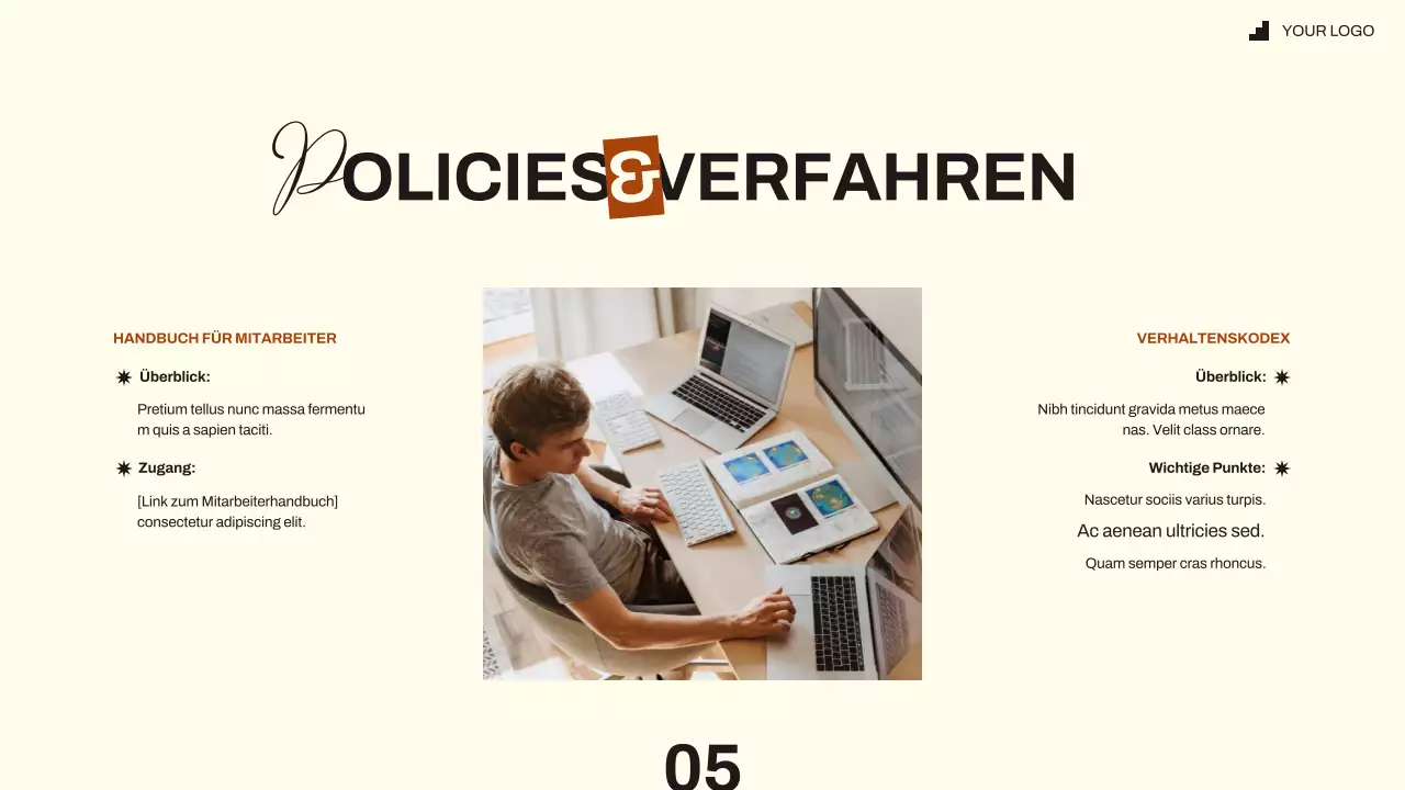 Schwarz-Elfenbein Minimal Modern Leitfaden für die Einarbeitung neuer Mitarbeiter