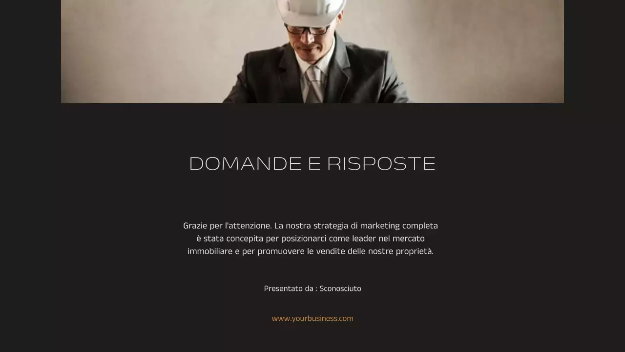 Annuncio di strategia di marketing immobiliare elegante e minimale in nero e arancione