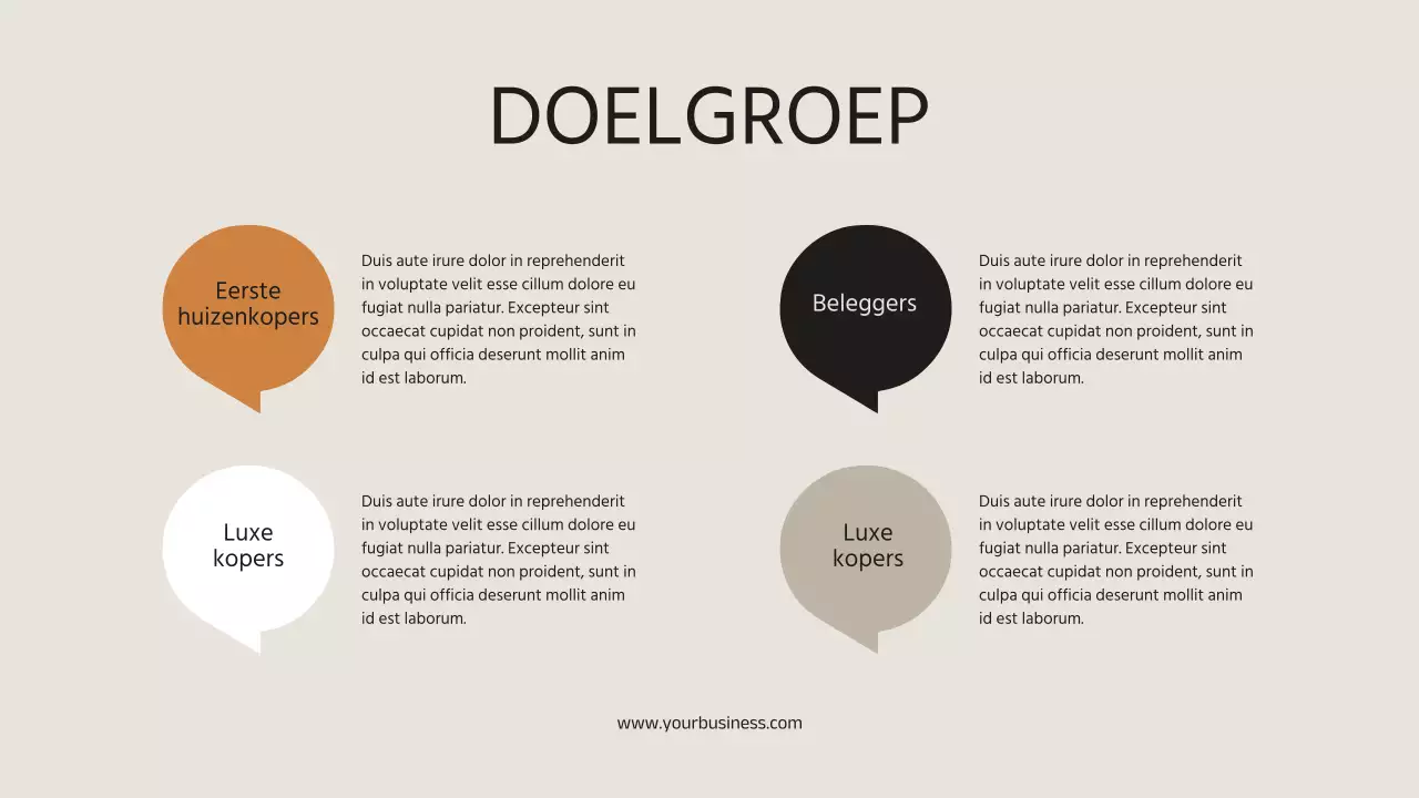 Zwart en Oranje Minimal Elegant Aankondiging Vastgoed Marketing Strategie