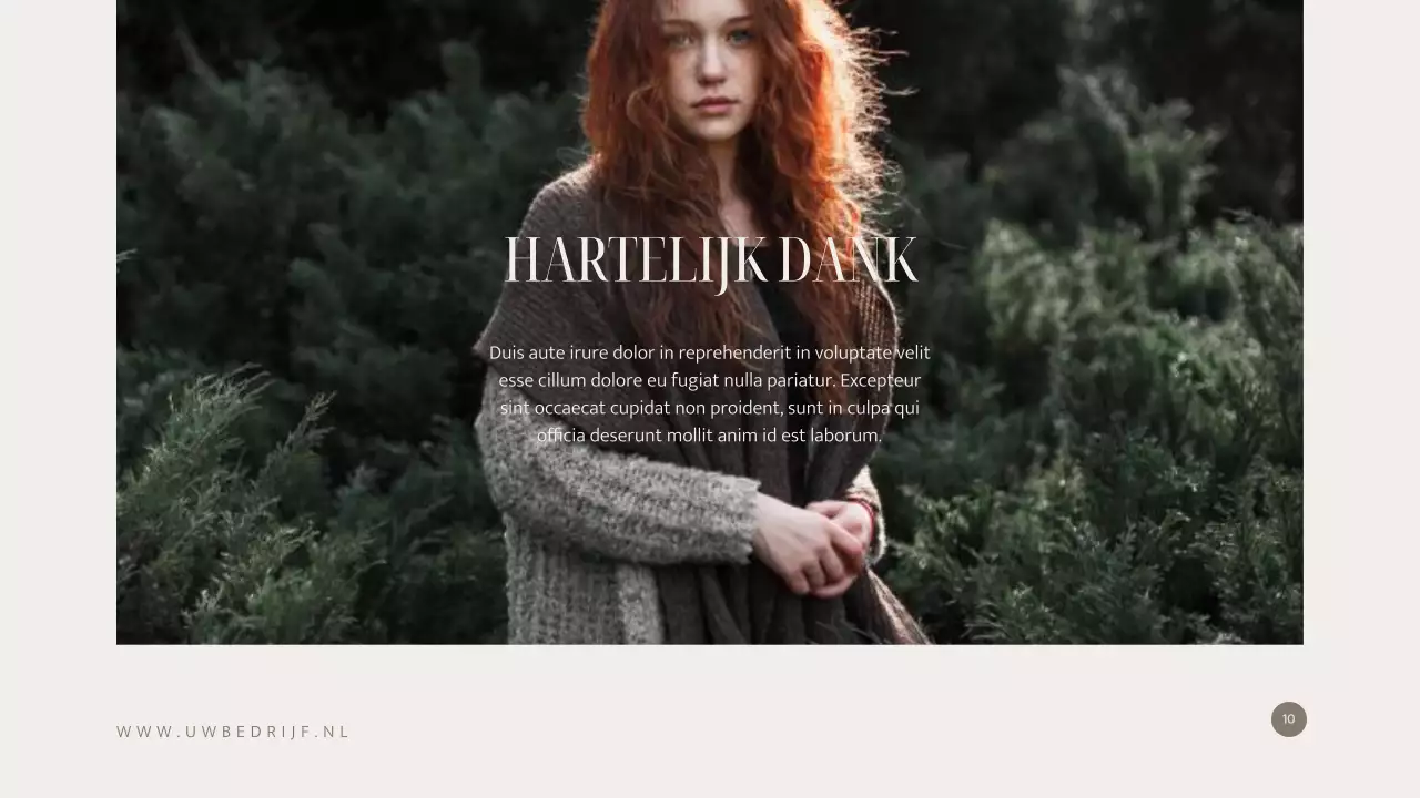 Ivory Minimal Elegant Fashion Collectie Catalogus Introductie