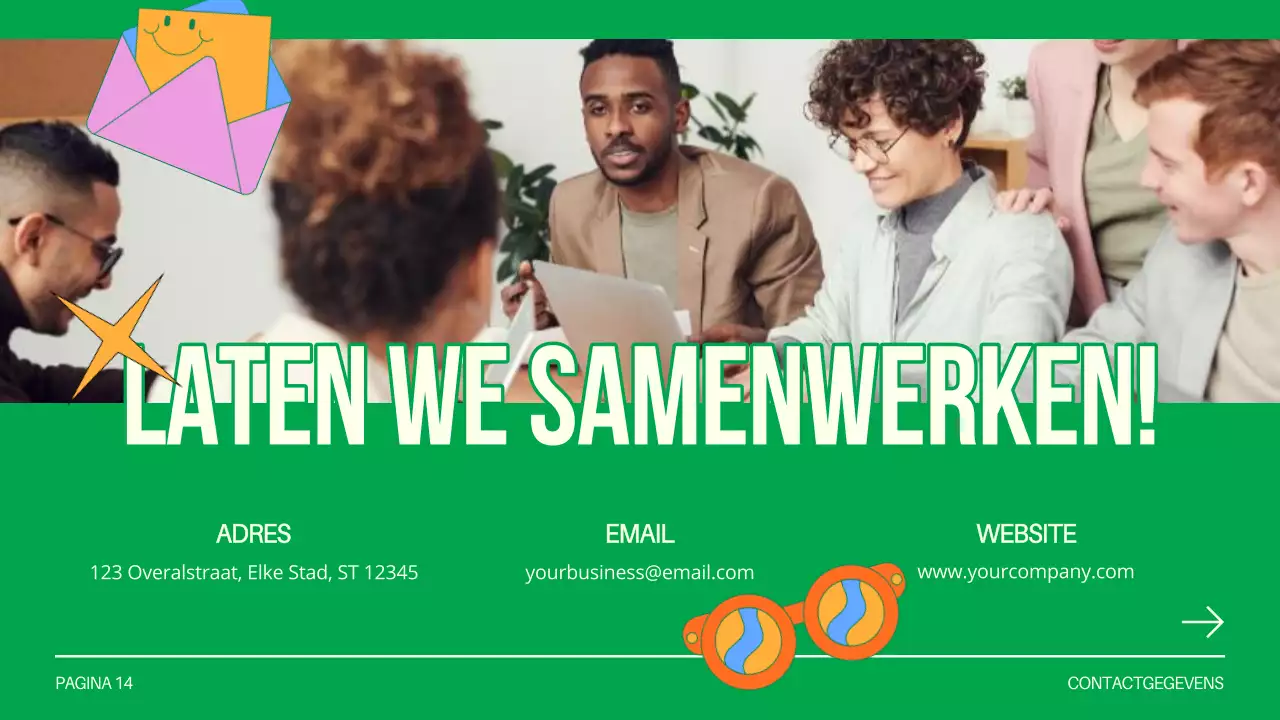 Green and White Creative Design Studio Introductie van het bedrijf