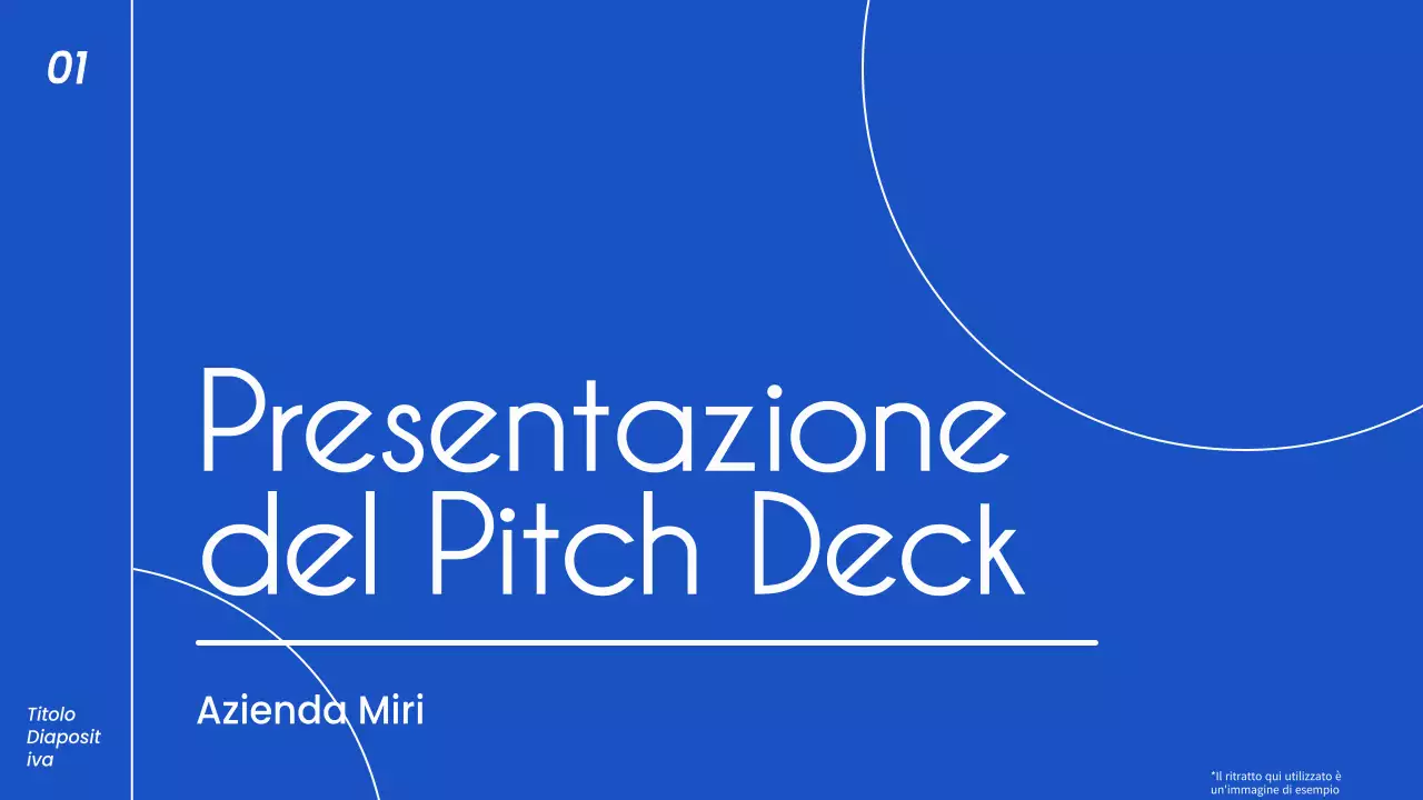 Strategia di presentazione aziendale minimalista in bianco e blu