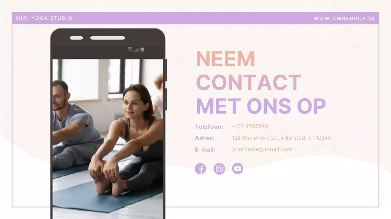 Paars wit minimalistische moderne yogastudio introductie