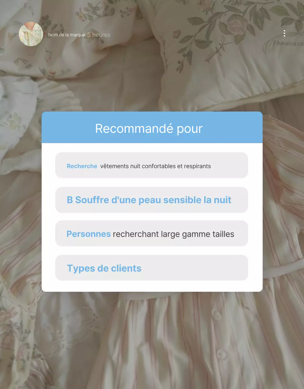 Promouvoir des points de contrôle dans les centres commerciaux qui sont parfaits pour l'été en bleu clair et blanc.