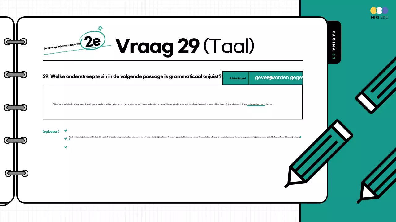 Gele en blauw gemarkeerde oefentoetsen met commentaar op lesmateriaal