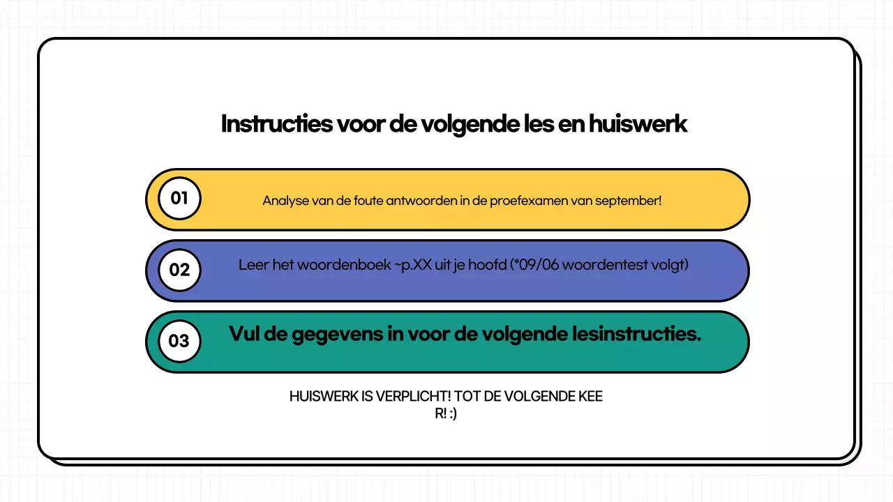 Gele en blauw gemarkeerde oefentoetsen met commentaar op lesmateriaal