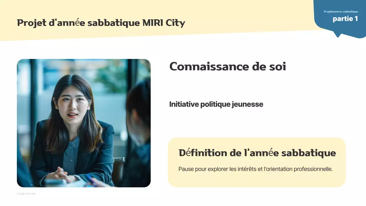Mémoire de projet simple pour jeunes adultes en année de césure, en beige et bleu marine