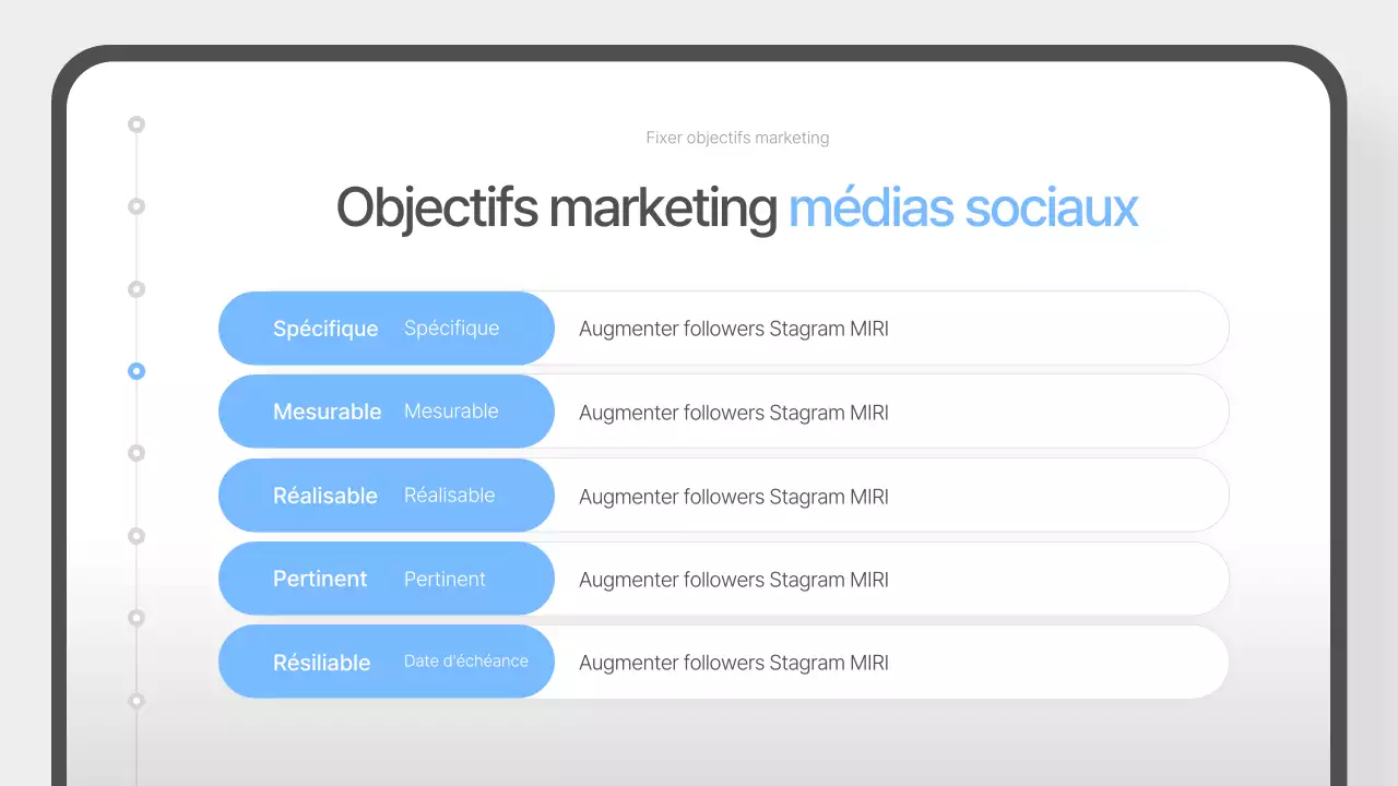 Proposition simple de marketing des médias sociaux en bleu clair