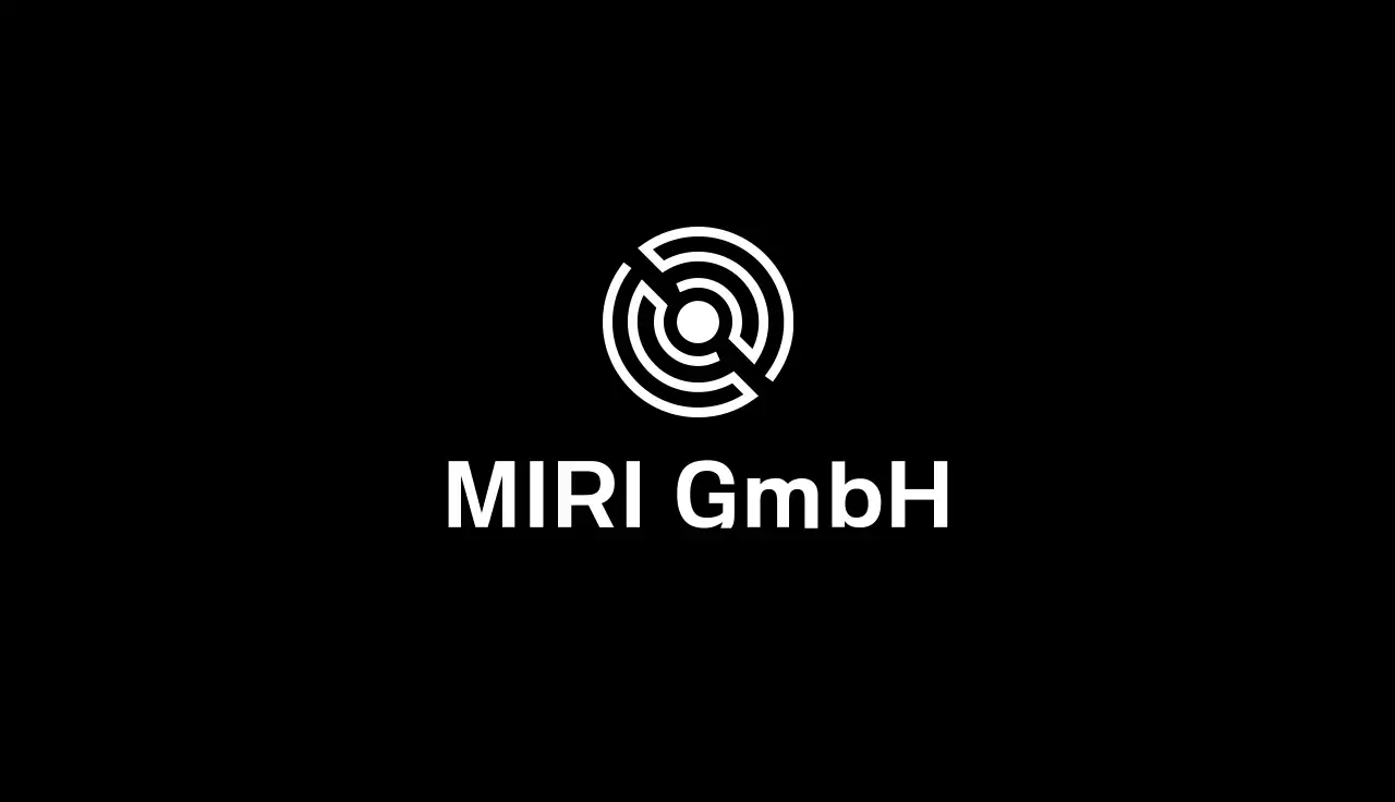 weiße und schwarze minimalistische Visitenkarte