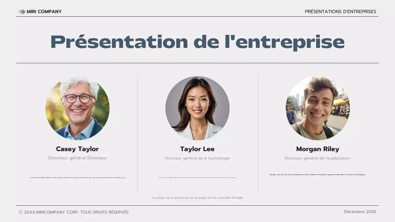 Présentation d'entreprise moderne et grise