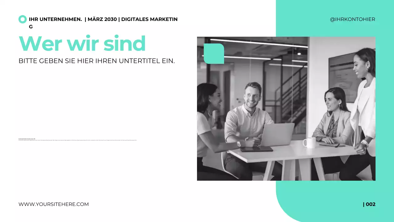 Präsentationsvorlage für digitale Marketingagenturen im klaren, modernen Stil