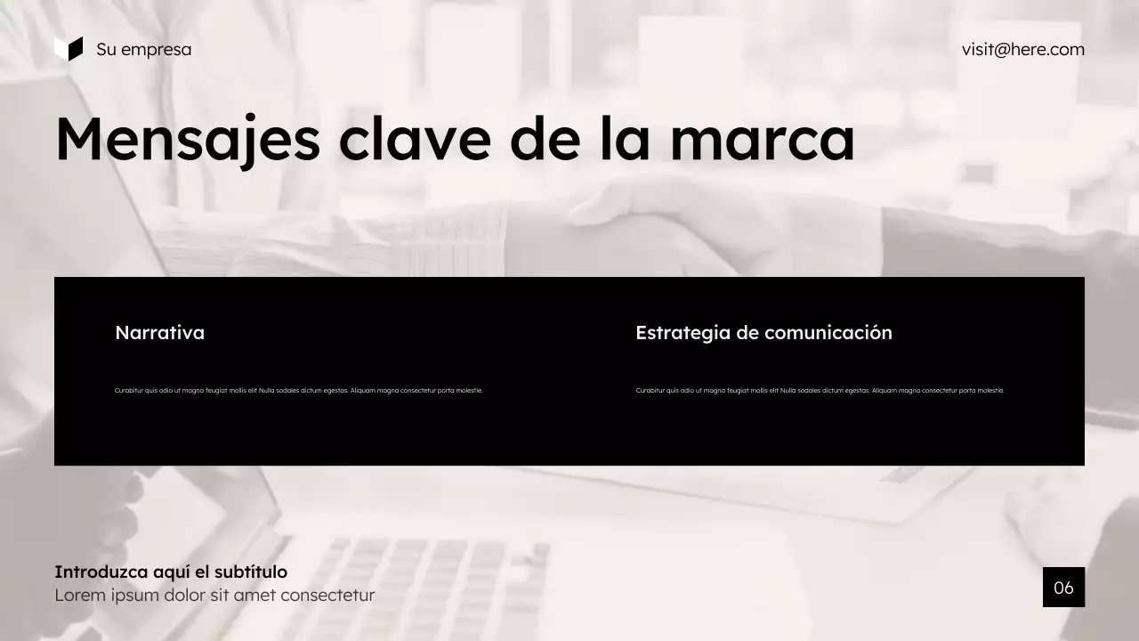 Presentación de marketing moderna en beige