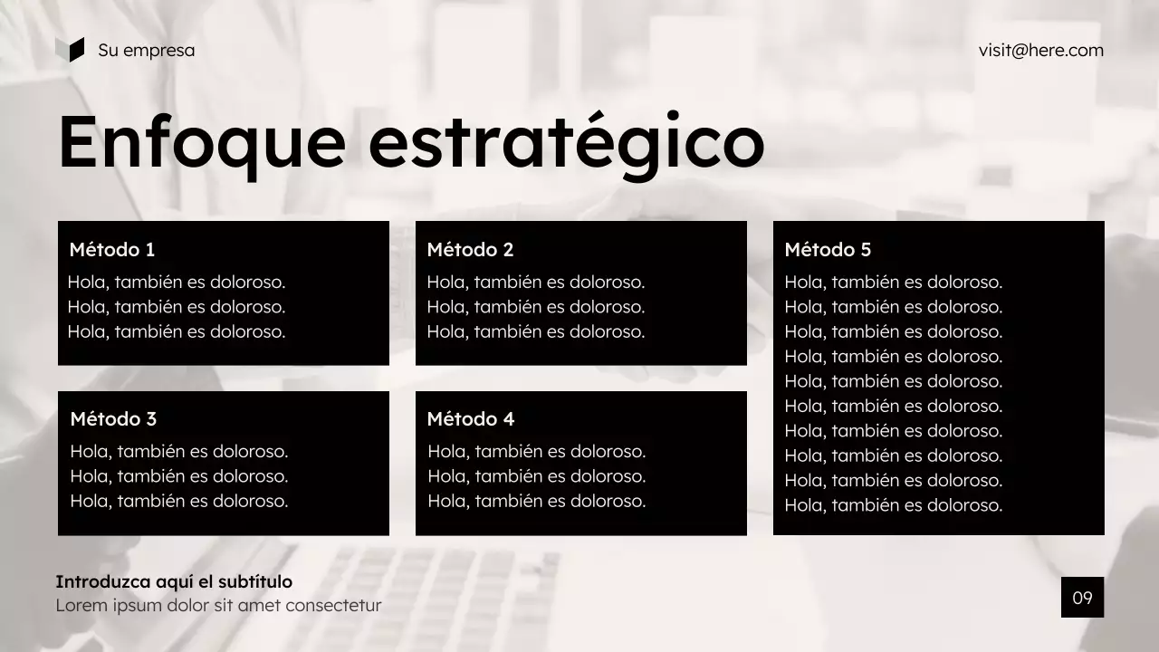 Presentación de marketing moderna en beige