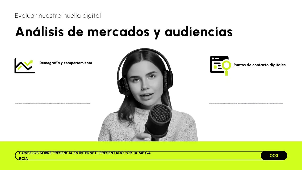 Presentación de estrategia de marketing online moderna en blanco y negro lima
