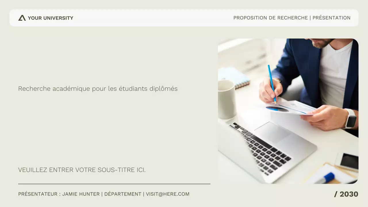 Recherche académique simple et professionnelle pour une étude ou une présentation à une conférence