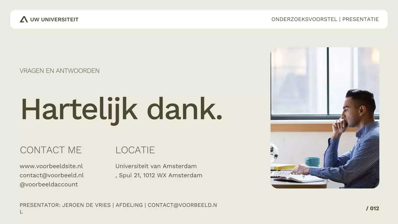 Eenvoudig en professioneel academisch onderzoek voor studie of conferentiepresentatie