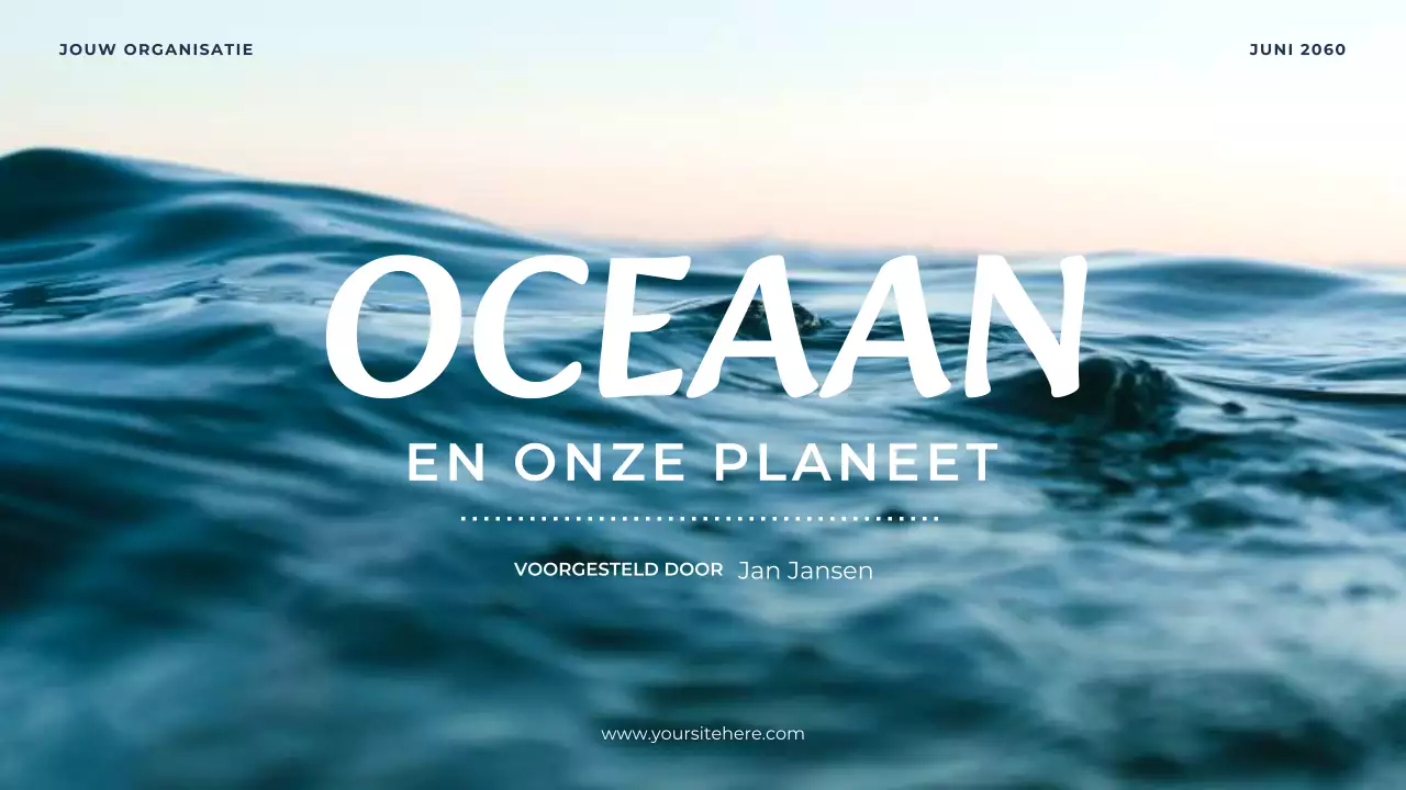 Presentatie van de Blauwe Minimalistische Oceaan