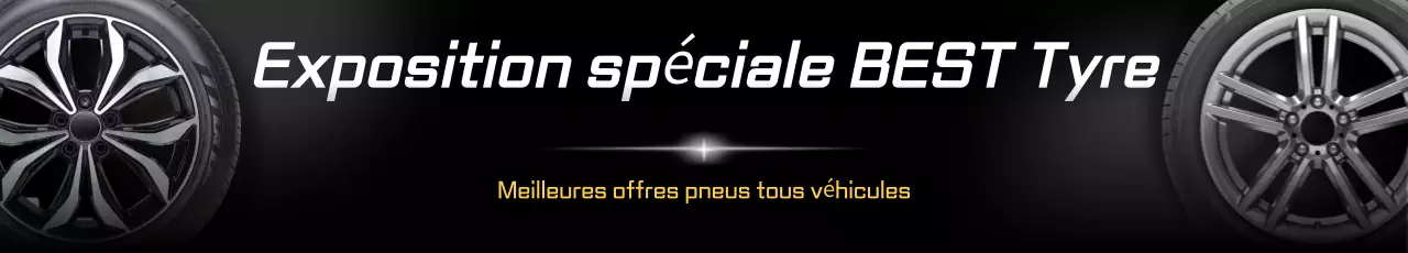 Exposition de voitures noires modernes