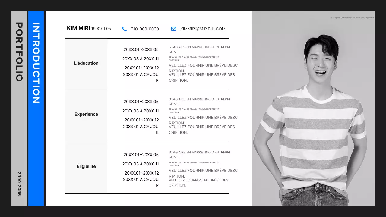 Portfolio de développeur simple en noir et bleu