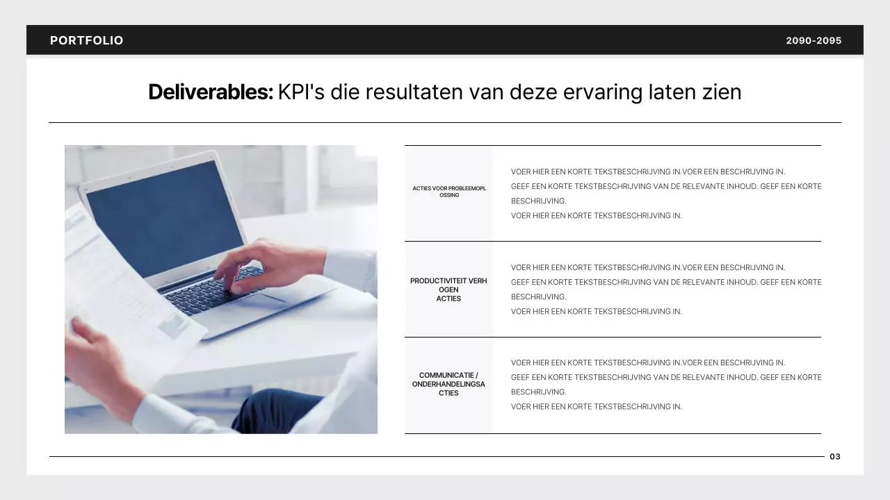 Eenvoudige ontwikkelaarsportfolio in zwart en blauw