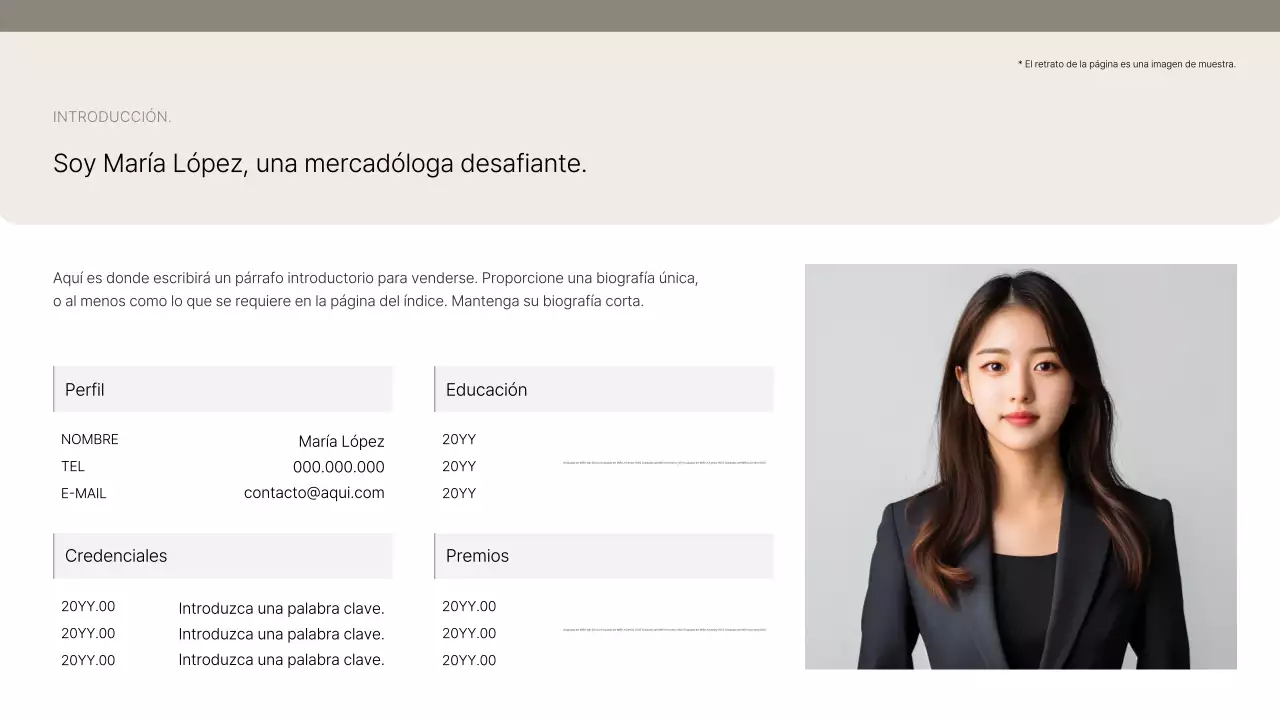 Presentamos Beige Clean Portfolio