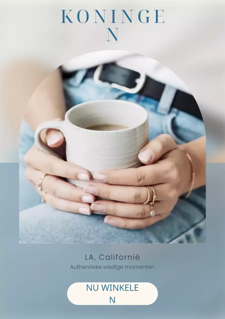 Advertentie voor blauwe minimalistische sieraden