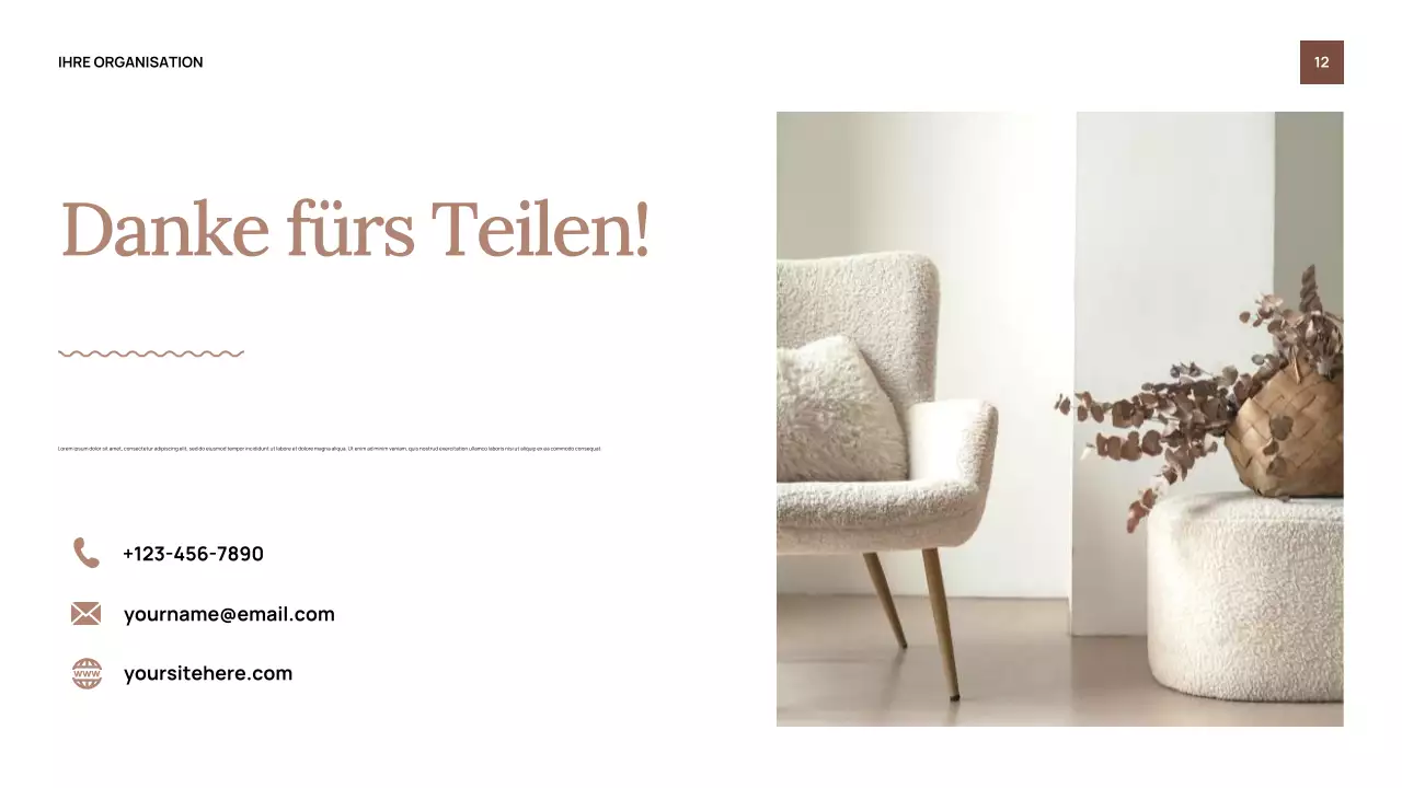 Beige Classic Showeinladung Präsentation