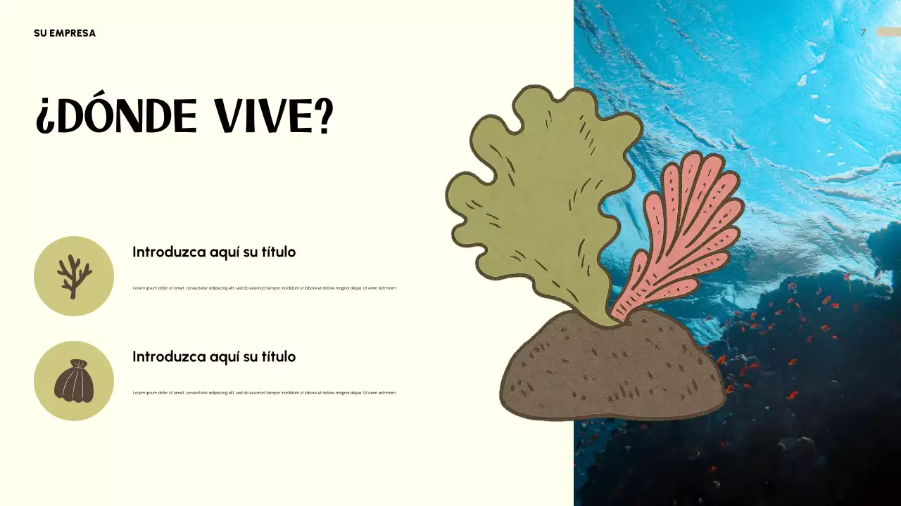 Presentación de invitación con animales juguetones en beige