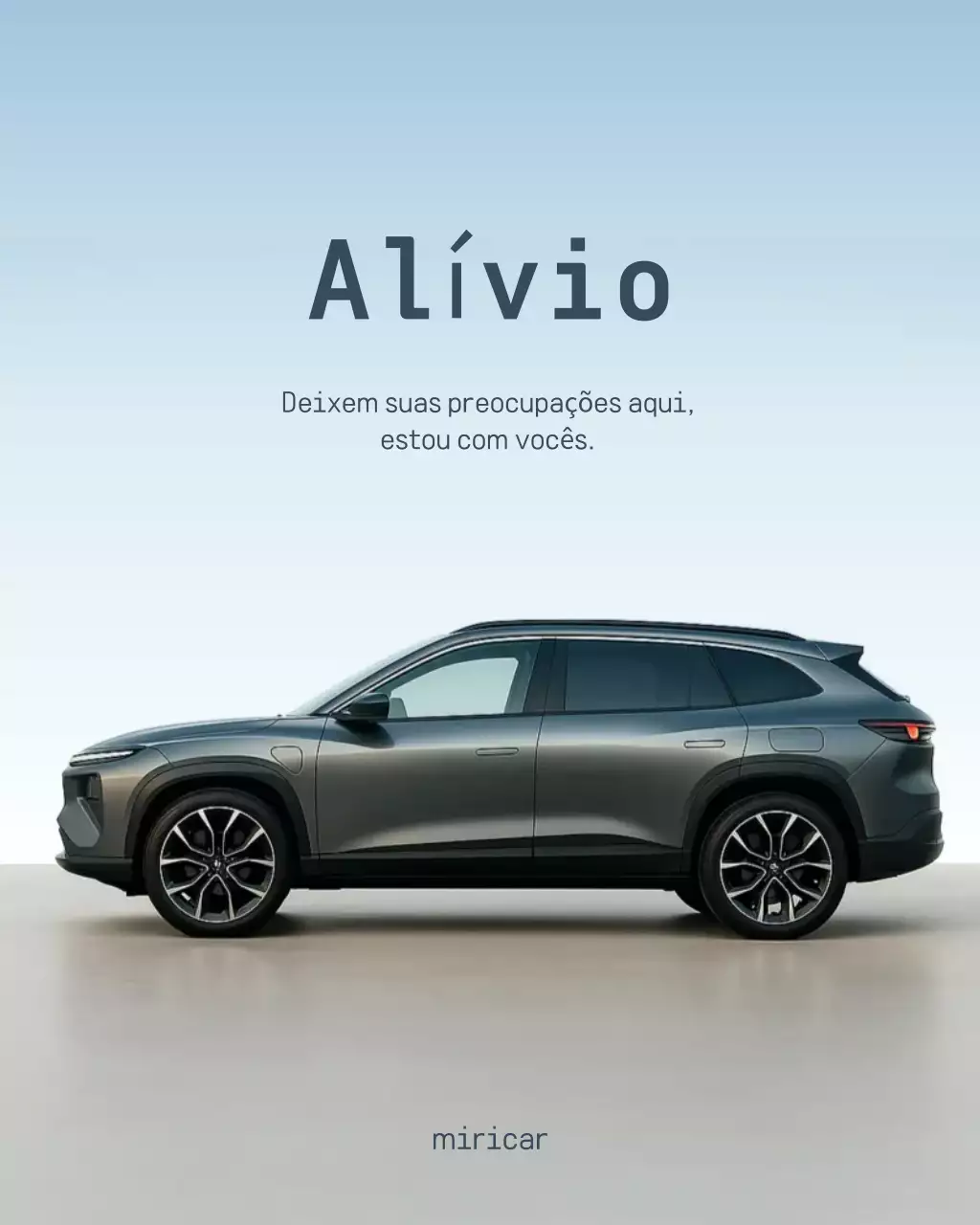 Propaganda de carro moderno azul-celeste