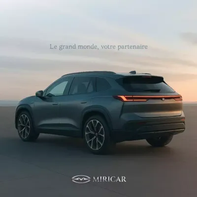 publicité pour une voiture grise moderne