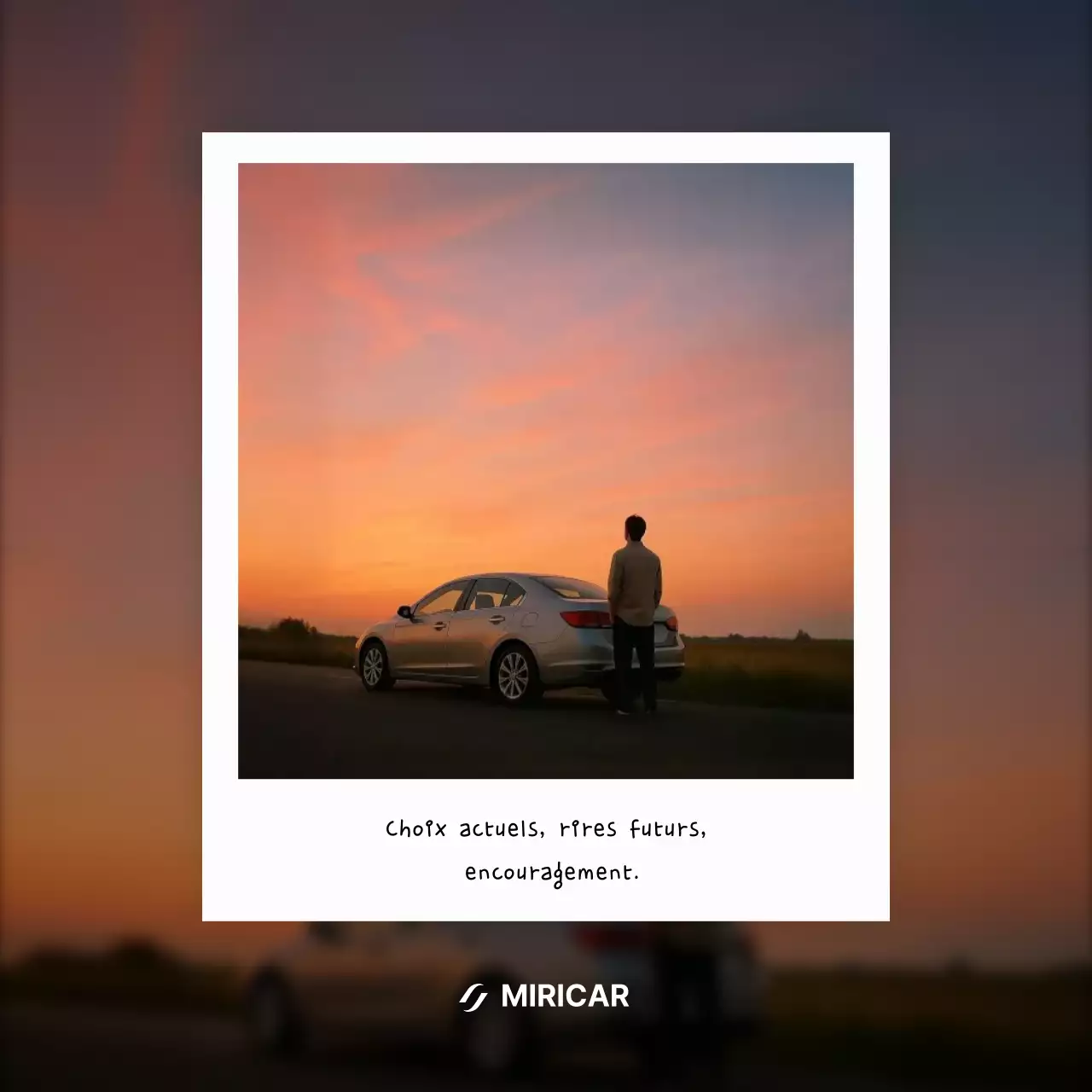 Publicité pour une voiture moderne orange