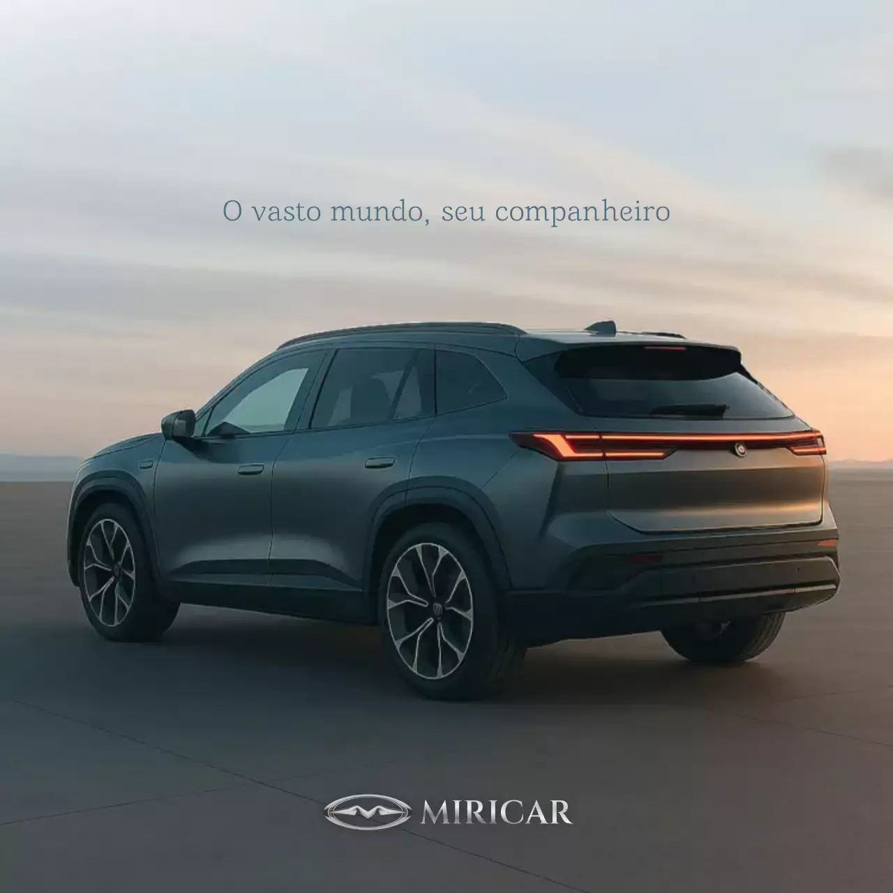 propaganda de carro moderno cinza
